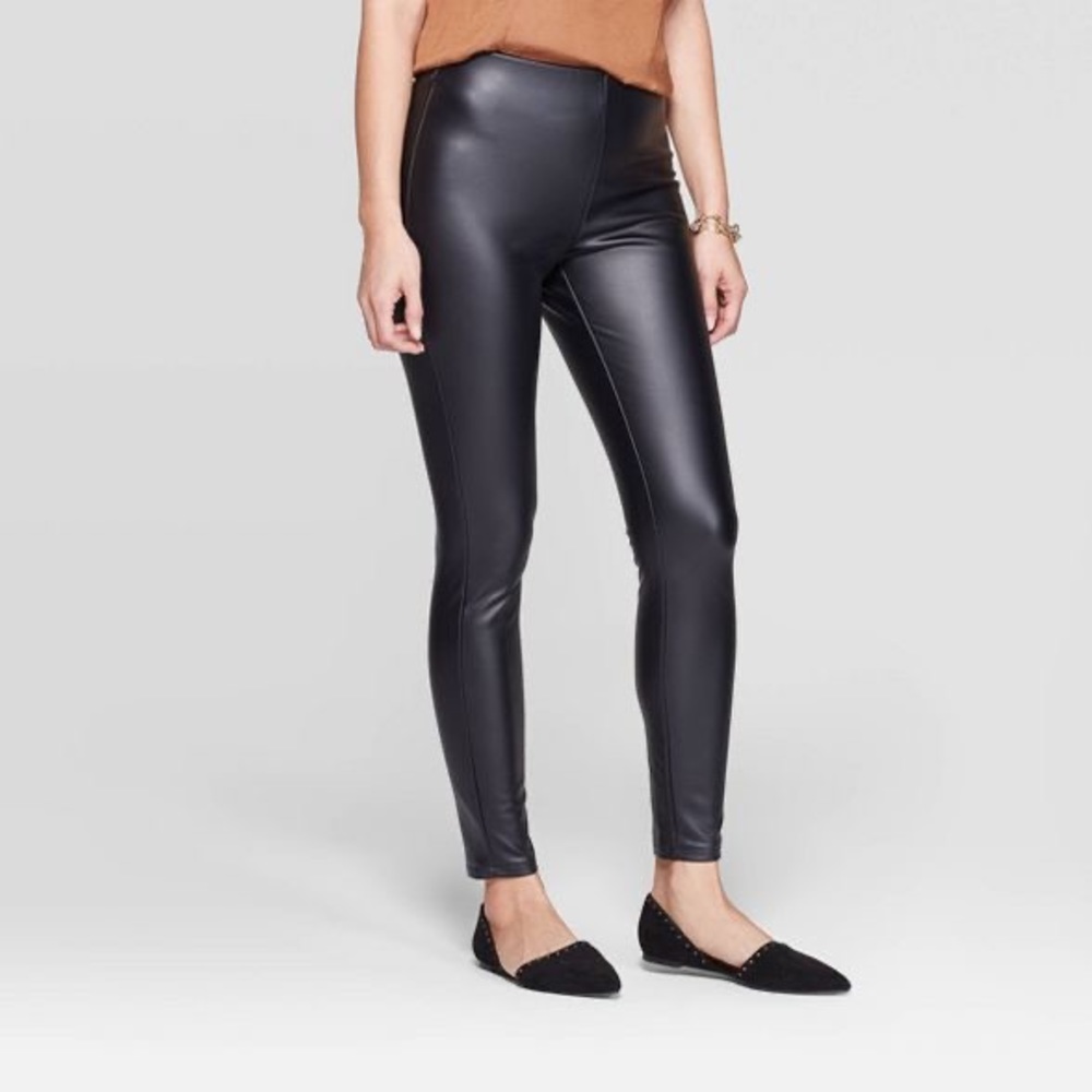 Mid-rise faux leather leggings